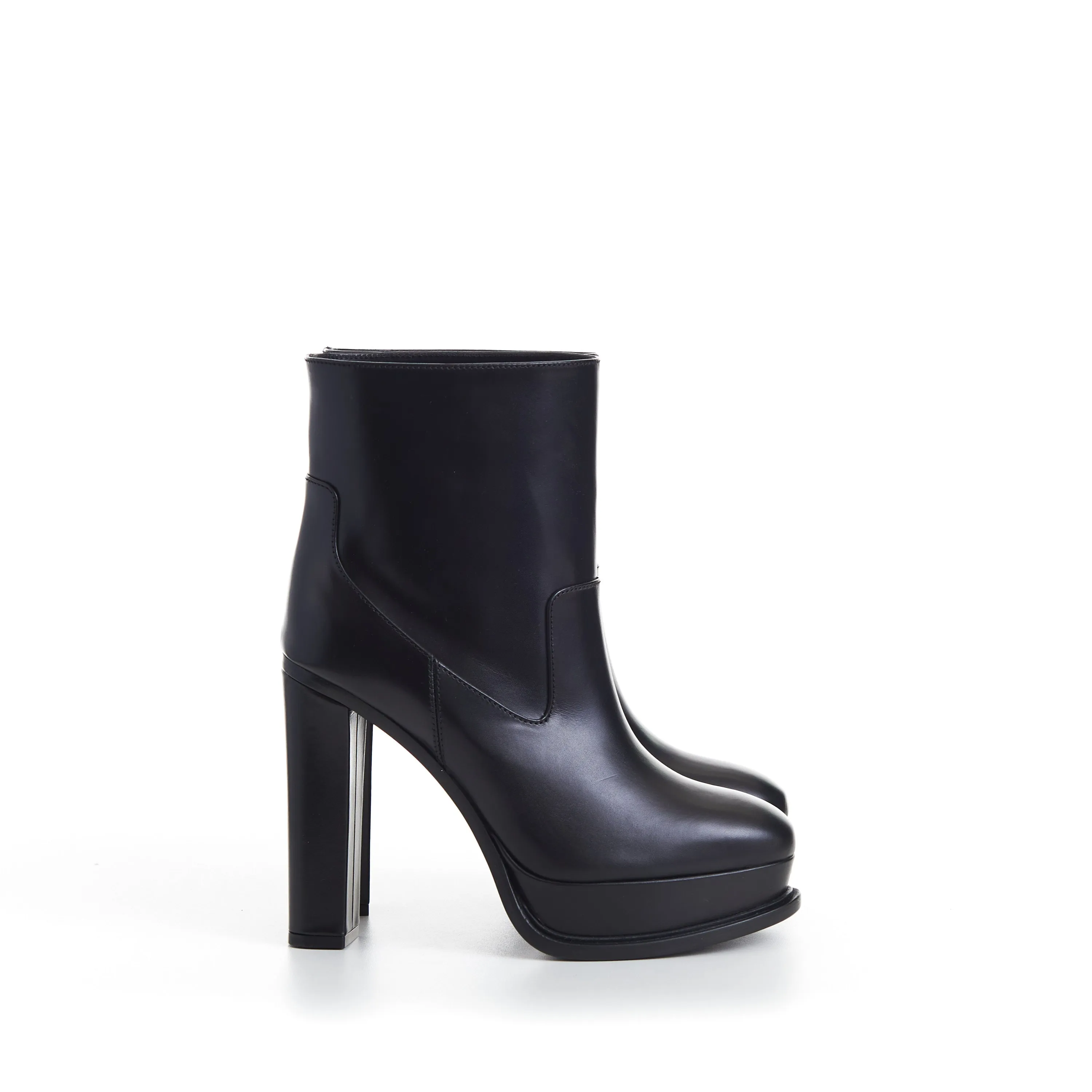 Black Leather Platform Ankle Boot - Pull Up, Round Toe