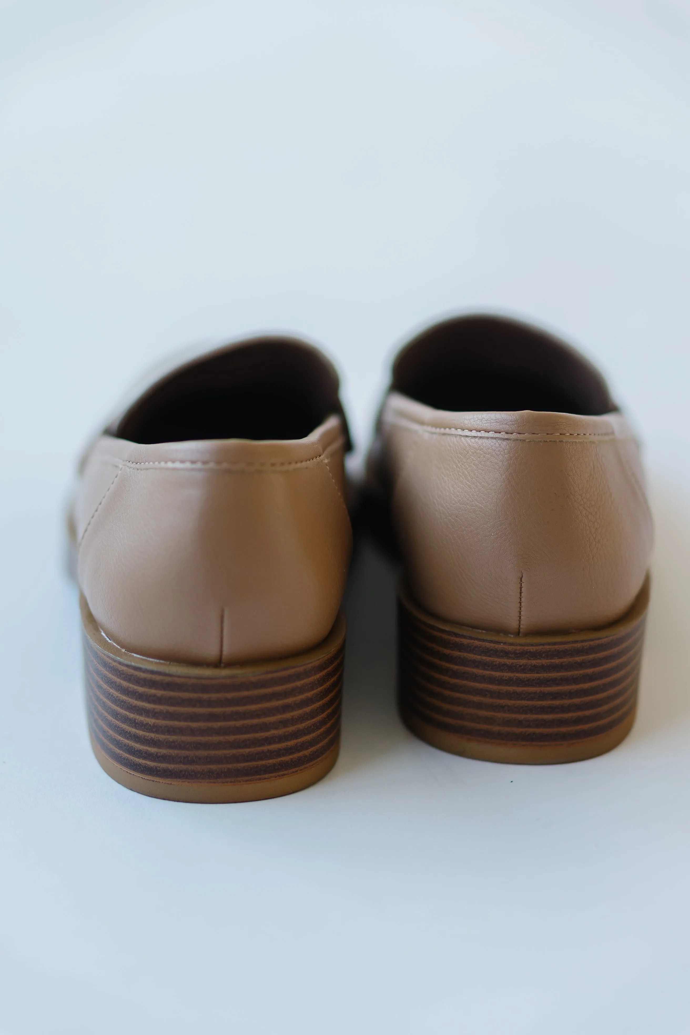 Chinese Laundry: Porter Loafer in Bone   Camel