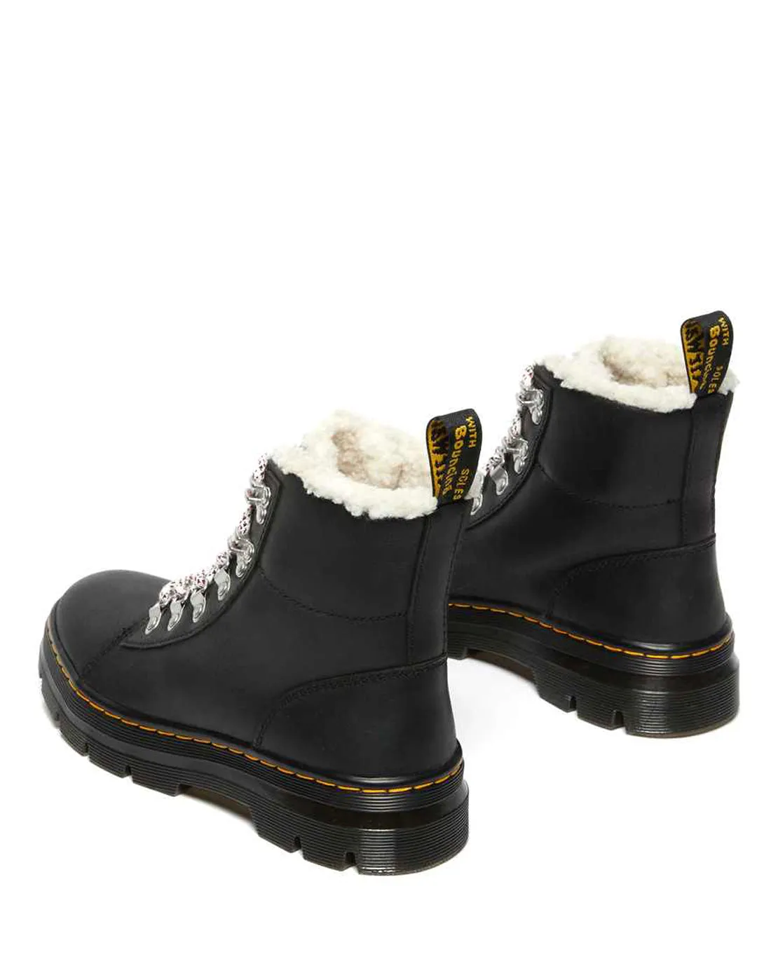 DR.MARTENS Combs W Women | Black Wyoming (27120001)