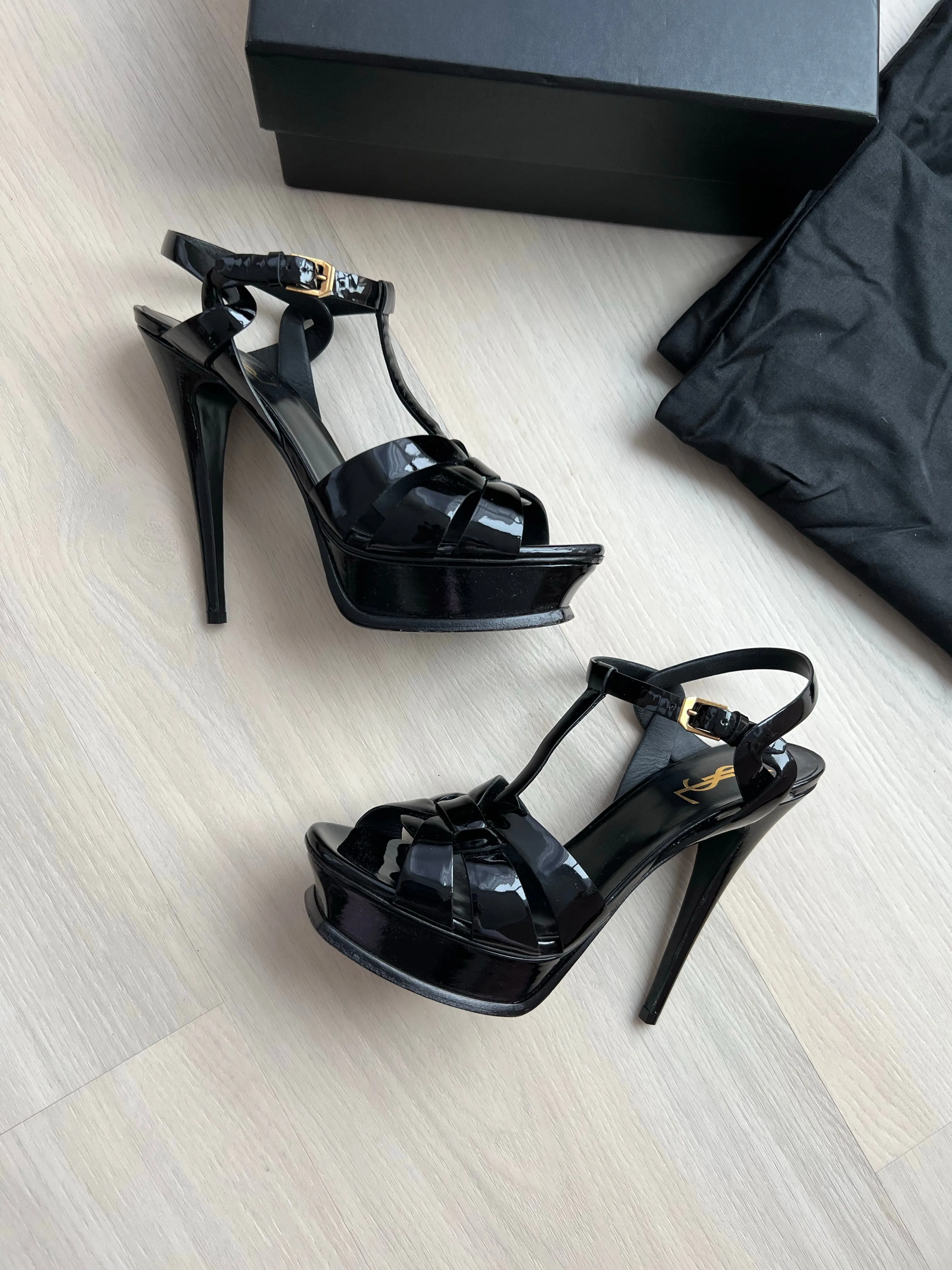 Saint Laurent Tribute Heels